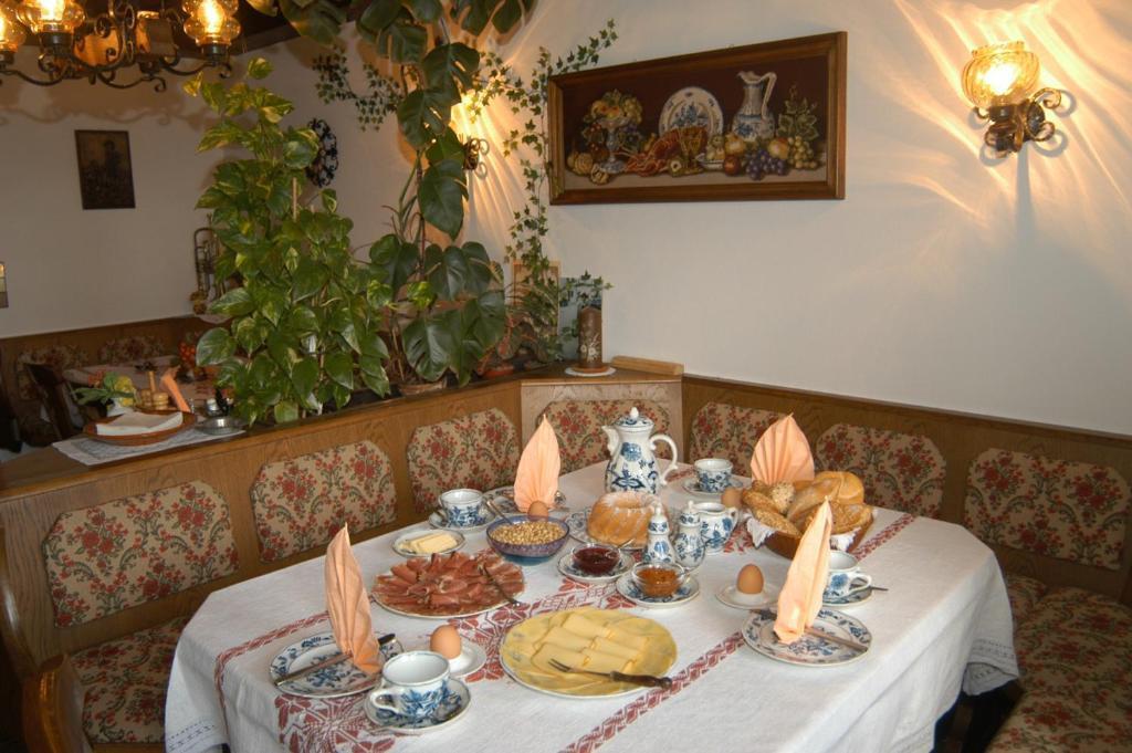 Gastehaus Trattner Hotel Mauterndorf  Ngoại thất bức ảnh